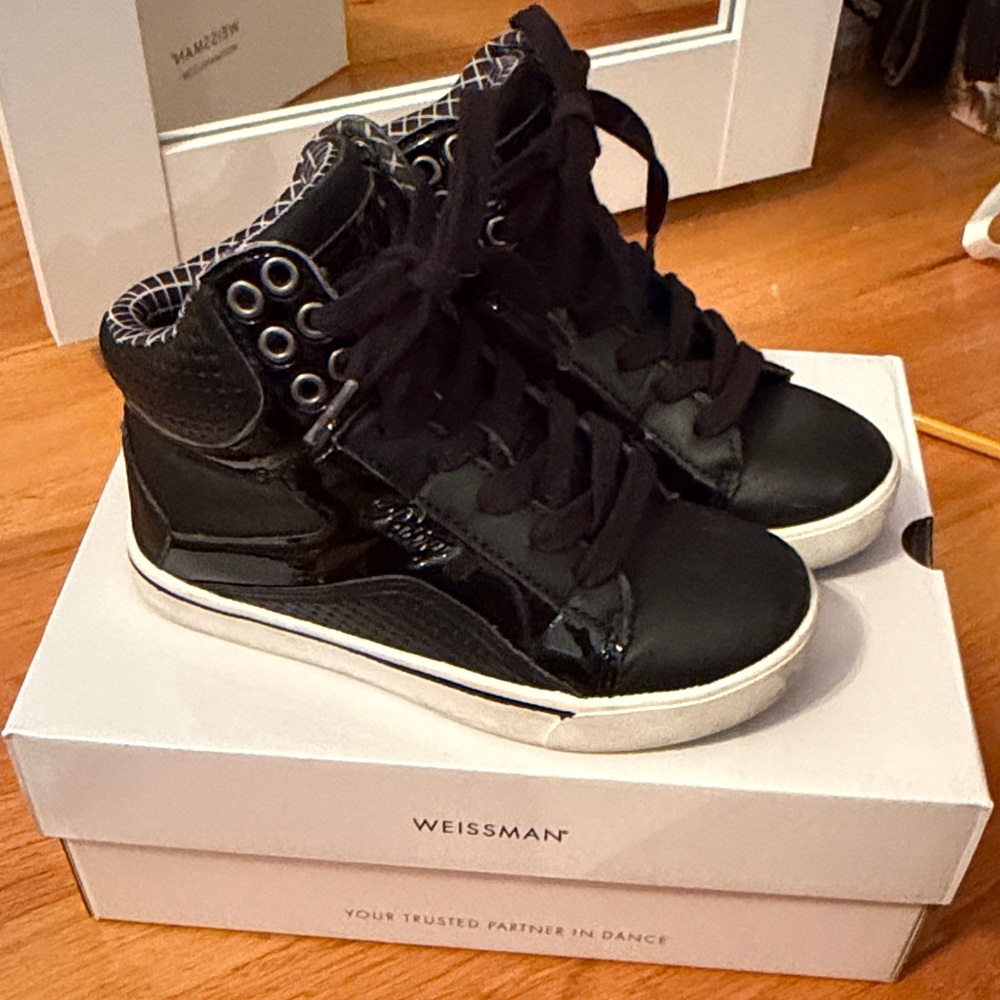 Weissman Black High-Top Kids Sneakers size 2YM